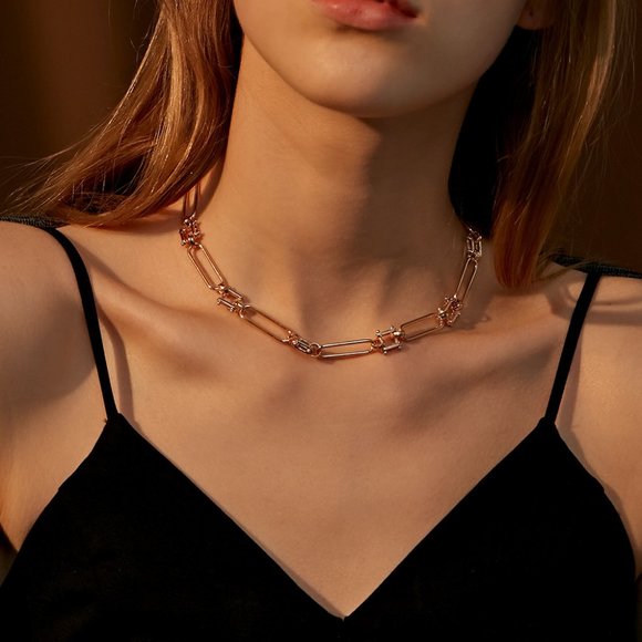 Golden Chain Minimalist Necklace - Picture 6 of 7